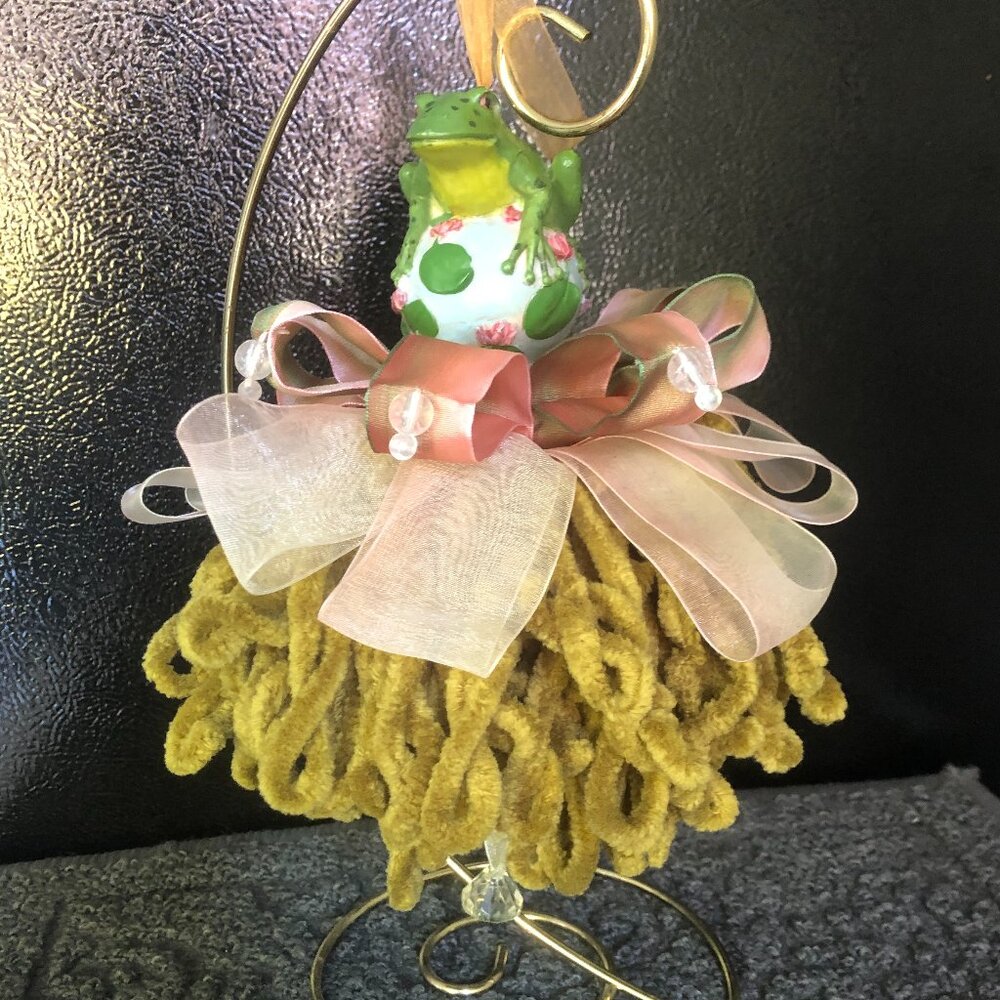 SILVESTRI~SPRING FROG TASSEL ORNAMENT BY KELLY PAULK